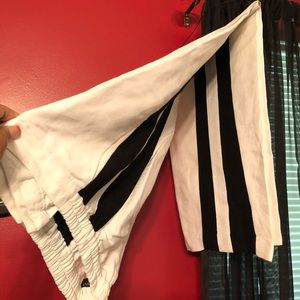 White Linen Slacks with Black Stripe-Size 18/20